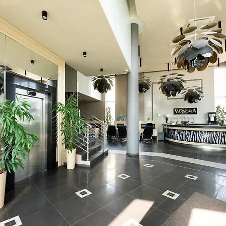 Jerozolimskie 215 By Bookinghost