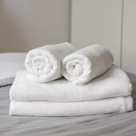 Jerozolimskie 215 By Bookinghost Appartement *