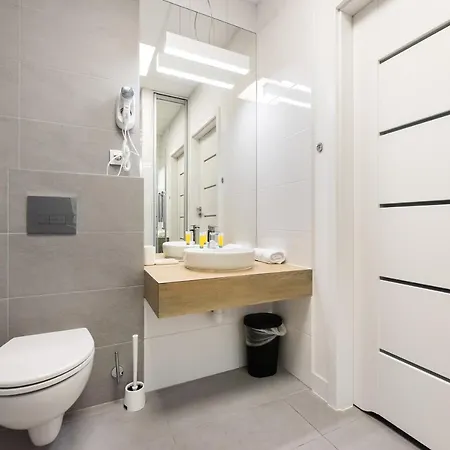 Jerozolimskie 215 By Bookinghost Appartement Warschau